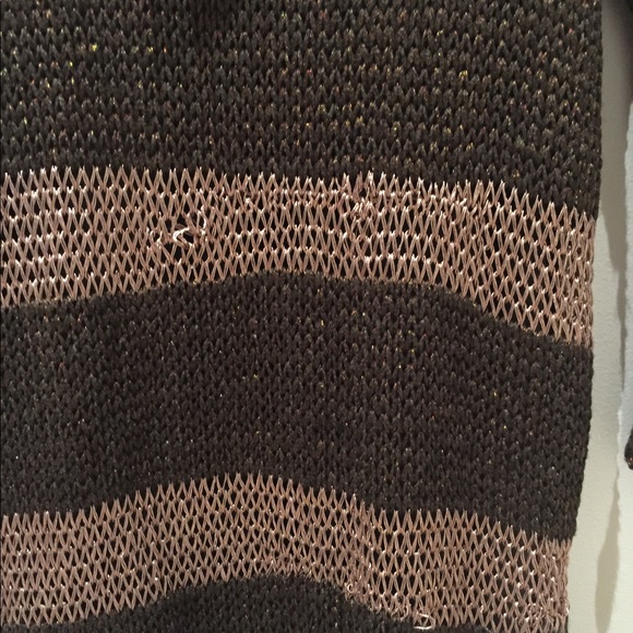 Svee knit top with sheer black back - Picture 5 of 8